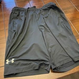 Under armour work out shorts, large